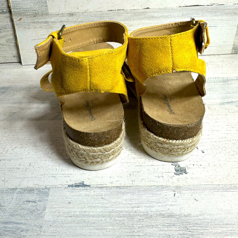 Universal Thread Platform Sandals - image 2